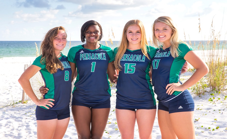 Volleyball Gets Big Win on Sophomore Day
