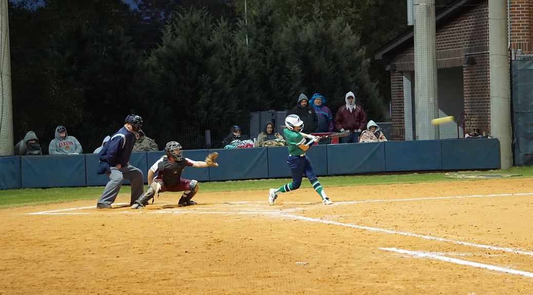 Softball Wins Four Over the Weekend